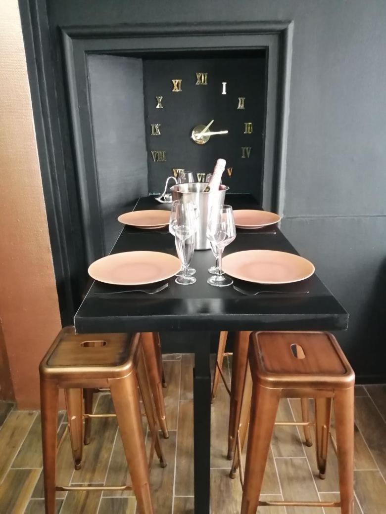 Appartements Avec Balneo Et Sauna Privatif - Troyes Centre Ngoại thất bức ảnh