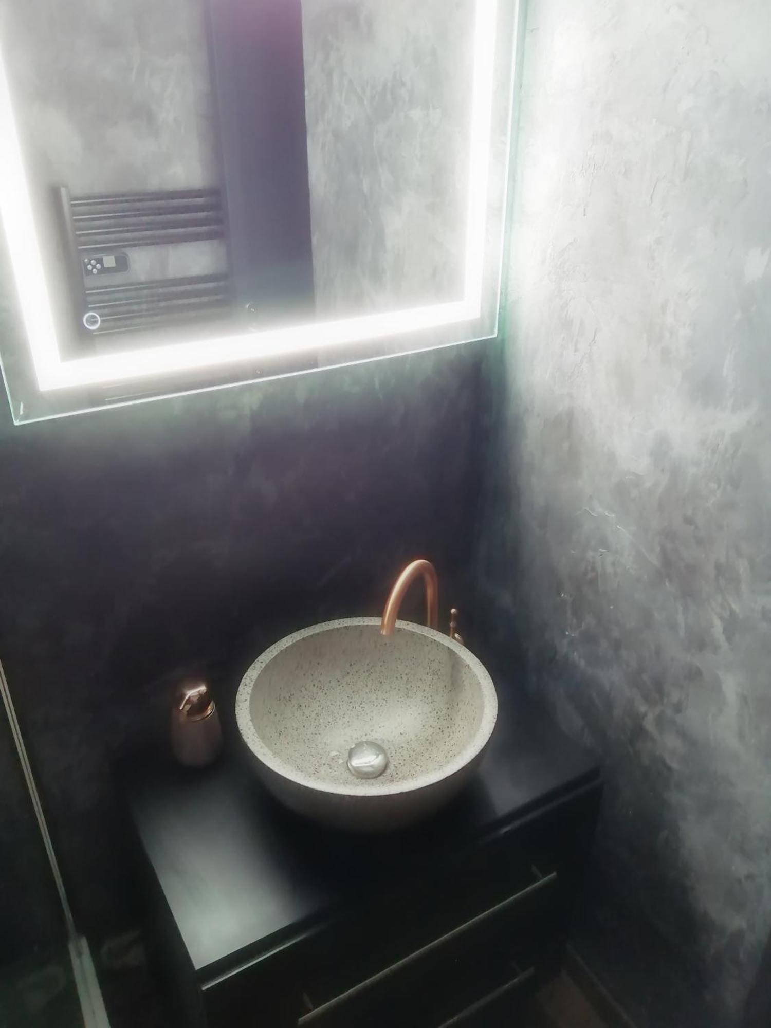 Appartement Avec Balneo Et Sauna Privatif - Le Rose Cuivre Troyes Ngoại thất bức ảnh